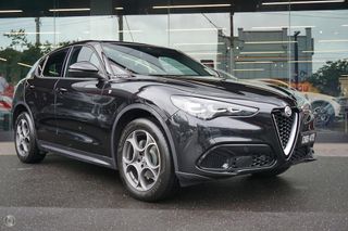 2023 Alfa Romeo Stelvio Ti Auto AWD Thumbnail