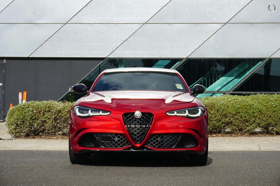 2025 Alfa Romeo Giulia Quadrifoglio Auto MY24 Photo 7