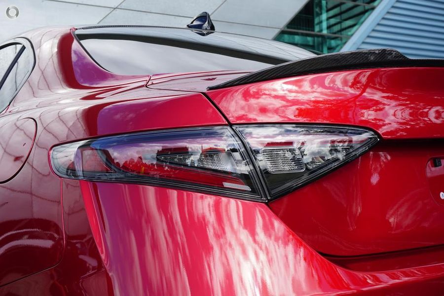 2025 Alfa Romeo Giulia Quadrifoglio Auto MY24 Photo 9