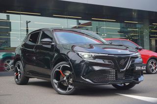 2025 Alfa Romeo Junior Elettrica Auto FWD Thumbnail