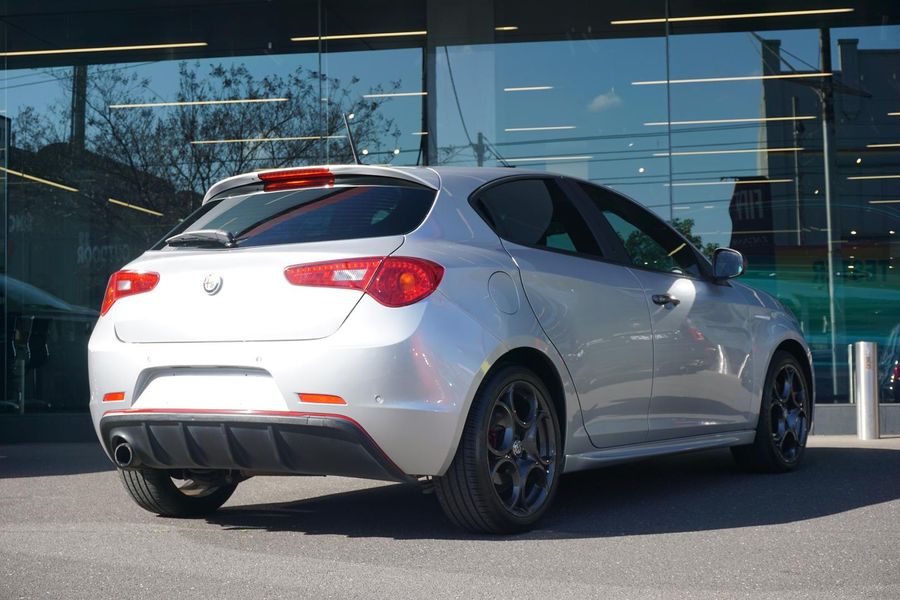 2017 Alfa Romeo Giulietta Super Auto Photo 3