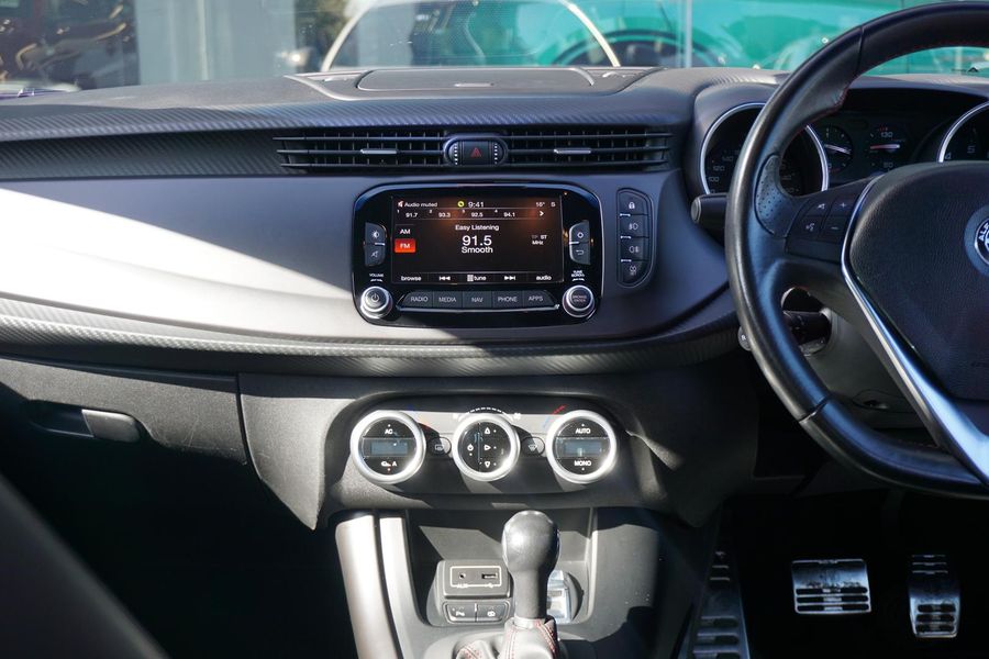 2017 Alfa Romeo Giulietta Super Auto Photo 18