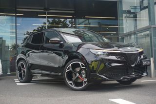 2025 Alfa Romeo Junior Elettrica Auto FWD Thumbnail