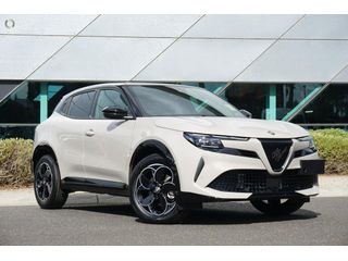2026 Alfa Romeo Junior Elettrica Auto FWD Thumbnail