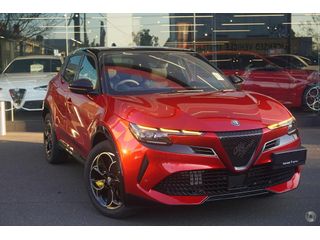 2025 Alfa Romeo Junior Ibrida Auto FWD Thumbnail